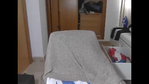 albertolr94730288 online show from January 2025 12:59:02 PM