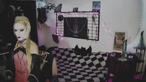 Mistic witch online show from February 2025 02:55:01 AM