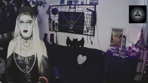 Mistic witch online show from September 2025 09:58:01 PM