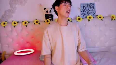 ale_aurarashi online show from February 2026 03:23:02 AM