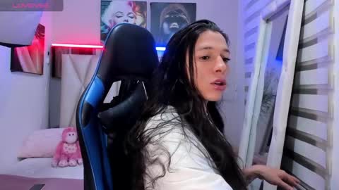 Snapshot of ale_noah_xxx chatting on January 2025 06:44:02 AM ale_noah_xxx online show from January 2025 06:44:02 AM