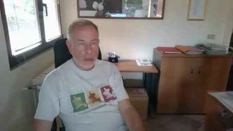 Snapshot of aleandela chatting on May 2026 04:26:01 PM aleandela online show from May 2026 04:26:01 PM
