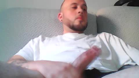 Snapshot of aleeexxxx4u chatting on June 2026 08:09:02 AM aleeexxxx4u online show from June 2026 08:09:02 AM