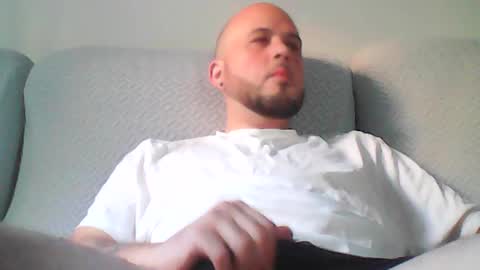 Snapshot of aleeexxxx4u chatting on July 2026 08:05:01 AM aleeexxxx4u online show from July 2026 08:05:01 AM