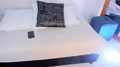 aleexiiaa online show from September 2025 01:16:02 PM