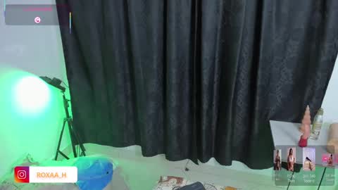 Roxana online show from October 2025 04:31:02 AM