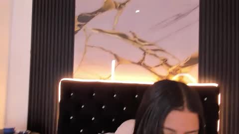 Alejandra Lopez online show from February 2026 01:29:02 PM