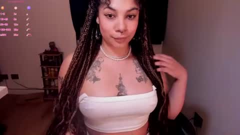 Snapshot of aleja1234lo chatting on June 2026 02:49:01 AM aleja1234lo online show from June 2026 02:49:01 AM