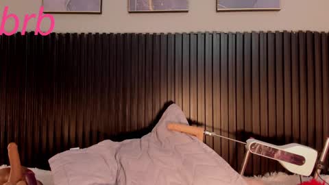 aleja__slav3 online show from February 2025 08:48:02 AM