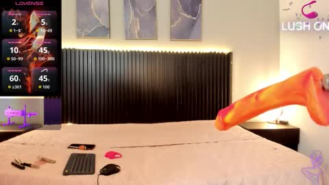 aleja__slav3 online show from October 2025 08:42:02 PM