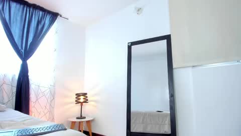 Snapshot of aleja_arango chatting on June 2026 08:09:01 PM Alejandra Arango online show from June 2026 08:09:01 PM