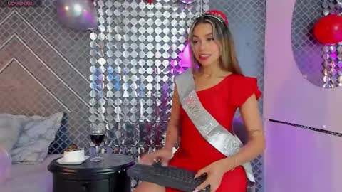 aleja_bloom online show from November 2025 12:16:01 PM