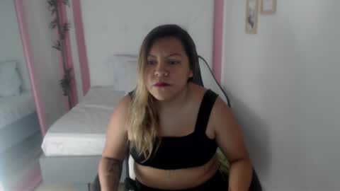 Snapshot of aleja_lollipop chatting on January 2026 03:27:02 PM Aleja online show from January 2026 03:27:02 PM