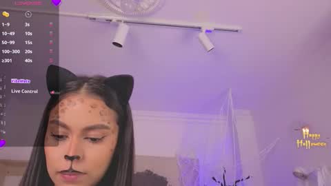 Alejandra online show from October 2025 11:44:01 AM