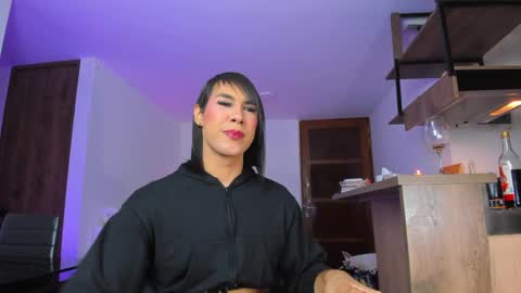 A L E J A N D R A online show from February 2025 01:45:02 AM