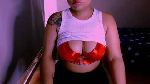 Snapshot of alejandra_conde chatting on June 2026 07:29:01 PM Alejandra online show from June 2026 07:29:01 PM