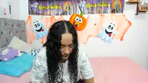 alejandra_evanss online show from October 2025 05:24:01 AM
