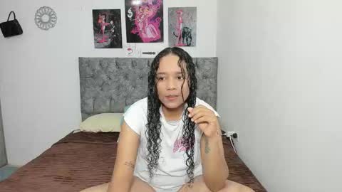 alejandra_evanss online show from January 2026 03:12:02 AM