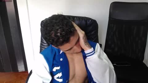 Snapshot of alejandrojf_00 chatting on February 2025 08:00:01 PM Daiki jack online show from February 2025 08:00:01 PM