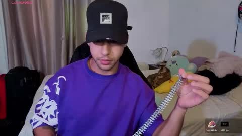 Snapshot of alejandrojf_00 chatting on October 2025 04:35:01 PM Daiki jack online show from October 2025 04:35:01 PM
