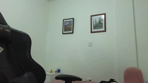 alejandroo_7 online show from December 2024 12:17:02 AM