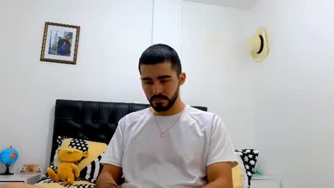 alejandroo_7 online show from August 2026 05:26:01 PM