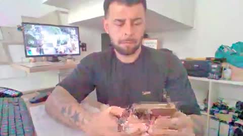 Snapshot of alejandrovegahotx chatting on February 2026 05:43:01 PM Nico online show from February 2026 05:43:01 PM