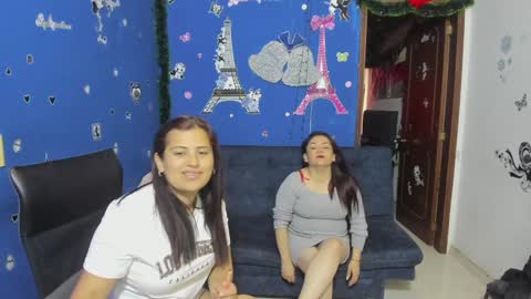 Snapshot of alejita_smithh chatting on January 2025 01:34:01 PM zoe and Kataleya online show from January 2025 01:34:01 PM