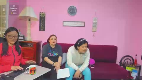 Snapshot of alejita_smithh chatting on September 2025 12:59:02 PM zoe and Kataleya online show from September 2025 12:59:02 PM