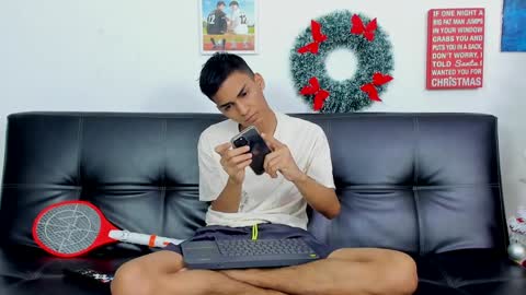 Snapshot of alejo_peverell chatting on December 2024 09:24:02 PM alejo peverell online show from December 2024 09:24:02 PM