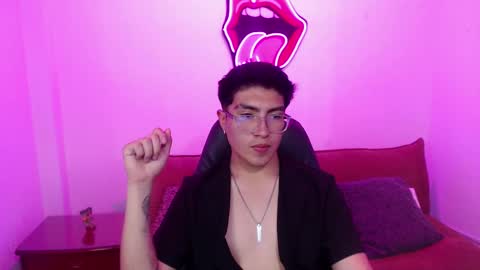 Snapshot of alejo_ross chatting on October 2025 02:39:02 AM Alejo -w- online show from October 2025 02:39:02 AM