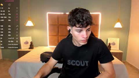 ALejoo Saenz online show from March 2026 03:43:01 AM