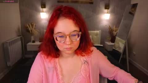 Snapshot of aleks_caste chatting on June 2026 05:02:02 PM Aleks online show from June 2026 05:02:02 PM