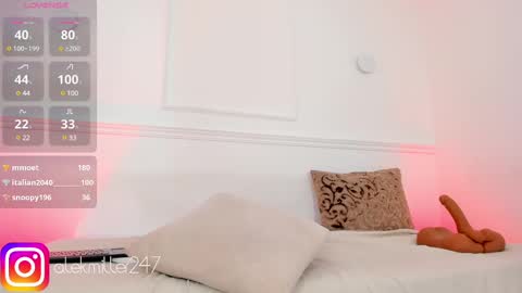 Snapshot of aleksandra_miller chatting on February 2025 03:26:02 PM Aleksandra online show from February 2025 03:26:02 PM