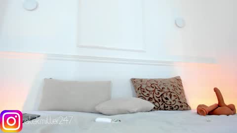 Snapshot of aleksandra_miller chatting on March 2025 03:30:02 PM Aleksandra online show from March 2025 03:30:02 PM