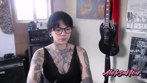 AleksaNoir online show from February 2025 03:09:02 PM