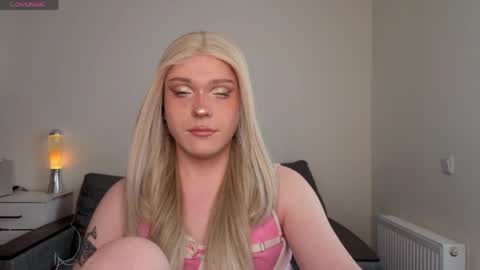 ALENA  INDEPENDENT MODEL online show from April 2026 02:33:01 PM