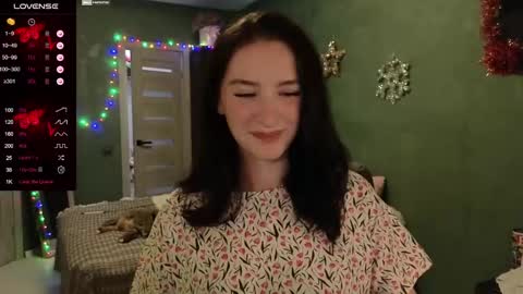 Snapshot of alena_navi chatting on December 2024 08:22:02 PM Alena online show from December 2024 08:22:02 PM