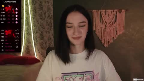 Snapshot of alena_navi chatting on January 2025 07:34:02 PM Alena online show from January 2025 07:34:02 PM