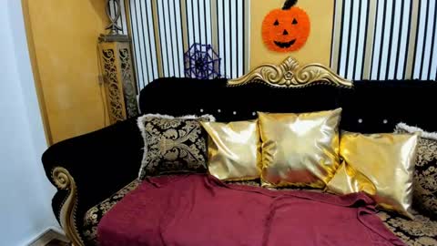 alenarios online show from October 2025 07:56:01 AM