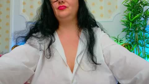 alesha_arabian_ online show from April 2026 04:52:01 PM