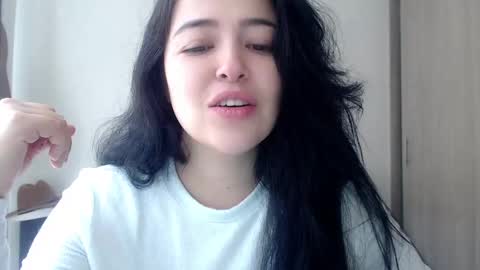 Snapshot of aleska_bell69 chatting on November 2025 03:14:02 PM Aleska online show from November 2025 03:14:02 PM