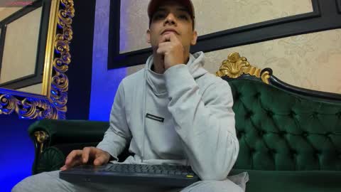 Snapshot of aless_king chatting on September 2025 02:33:01 PM Alessandro King online show from September 2025 02:33:01 PM