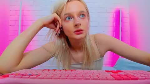 Snapshot of alessakiss chatting on June 2026 02:20:02 AM alessakiss online show from June 2026 02:20:02 AM