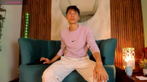 Alessandro Dybala online show from February 2025 12:16:01 PM