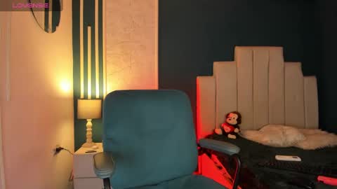 Alessandro Dybala online show from February 2025 03:19:01 PM