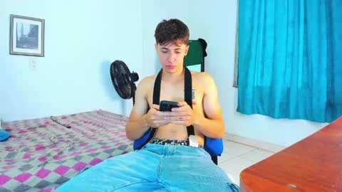 Snapshot of alessandro_dybala chatting on April 2026 01:26:01 PM Alessandro Dybala online show from April 2026 01:26:01 PM