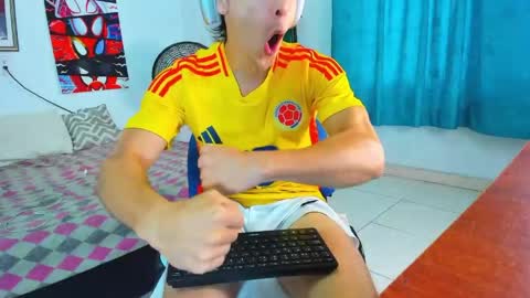 Snapshot of alessandro_dybala chatting on May 2026 12:21:02 PM Alessandro Dybala online show from May 2026 12:21:02 PM