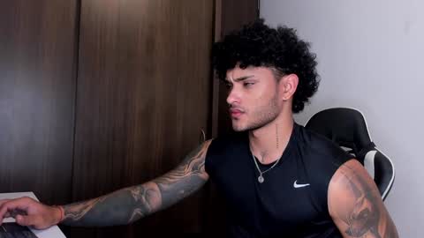 Alessandro Vanni online show from January 2025 11:59:02 PM