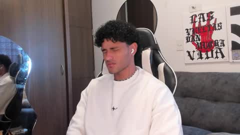 Alessandro Vanni online show from February 2026 03:21:02 PM